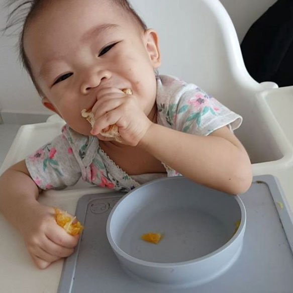 baby eating